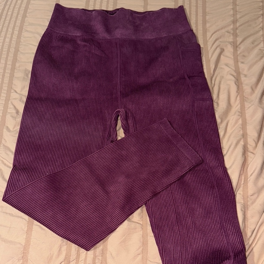 Calvin Klein High Waisted Corduroy Performance Legging